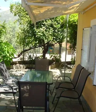 Villa Grapes And Roses Igoumenitsa Esterno foto